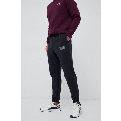 Under Armour pantaloni de trening culoarea negru, cu imprimeu