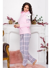 Pijama Fluffy roz cu imprimeu in carouri pe pantaloni